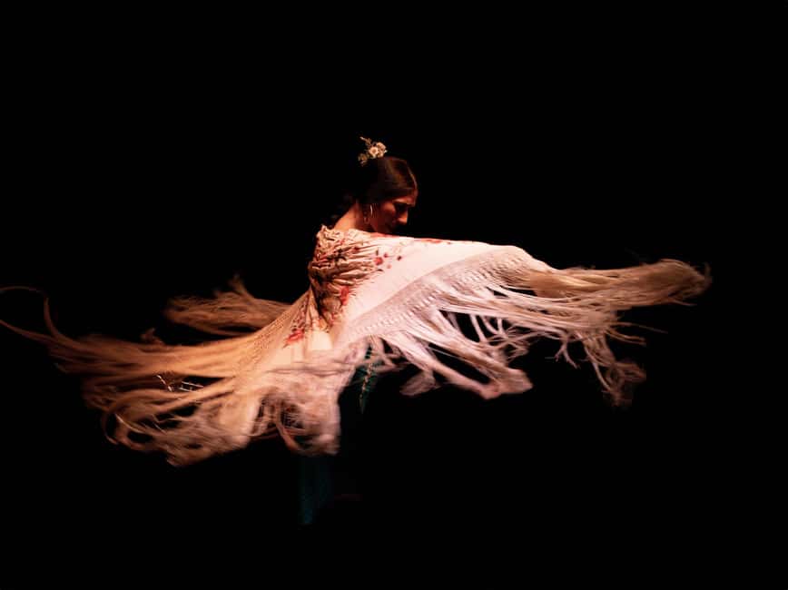 Authentic Flamenco Show Valencia - The Hard Rock Cafe factor: rock memorabilia meets Spanish culture