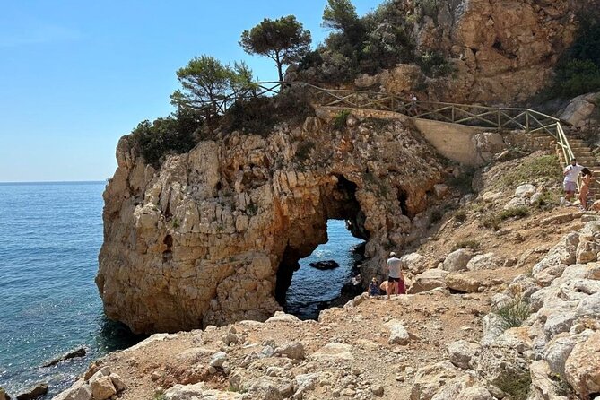 Cala del Moraig Hiking and Beach Trip from Valencia - Transportation and group size: comfortable, not chaotic