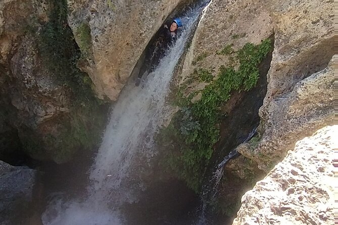 Canyoning experience in Barranco del Gorgo de la Escalera - The canyon course: pools, jumps, one slide, and the 25m abseil