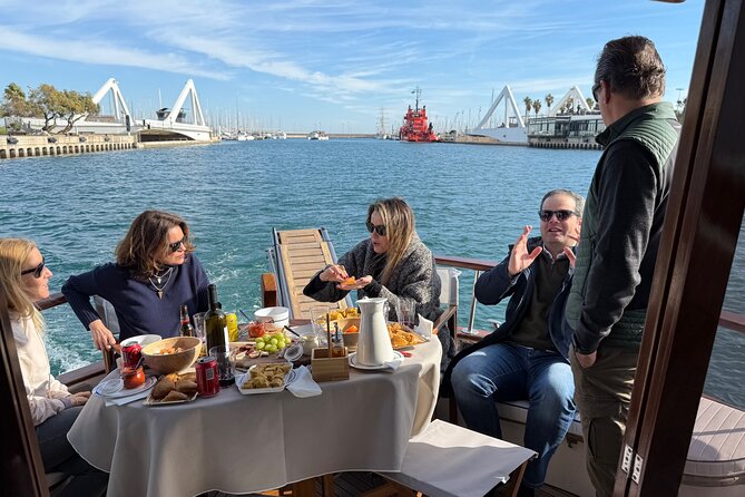 Chill and Sail in Valencia - Price and value: $379.51 per group up to 10