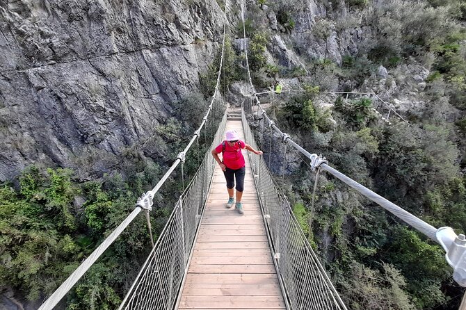 Chulilla Hike to the Hanging Bridges from Valencia - Charco Azul: the quiet water stop that resets your eyes
