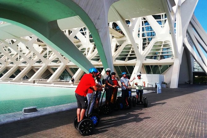 City of the Arts and Sciences - Transportation and meeting point: easy start, simple end