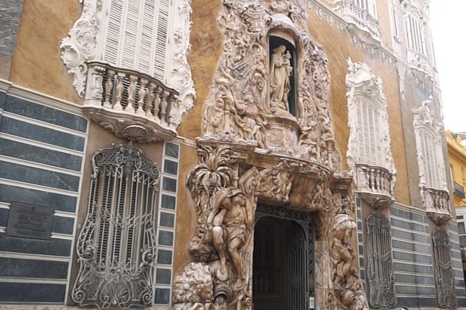 Complete Visit Old Town VALENCIA with official guide - Valencia Cathedral and Virgen de los Desamparados: spiritual landmarks with museum time