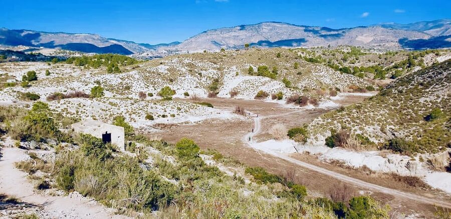 Costa Blanca: Visit Relleu and its “Caminito del Rey” - Relleu village tour: chapel, old castle, and inland views