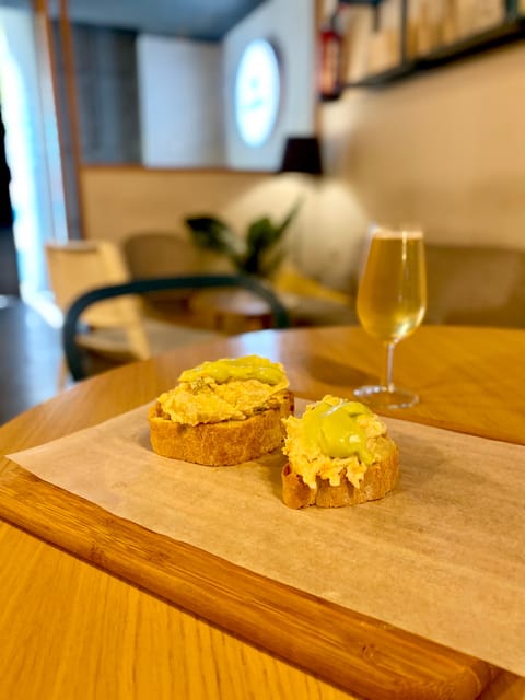 Craft Beer Tasting and tapas in Valencia - The tasting flow: four beer rounds, four seasonal tapas, one clear storyline