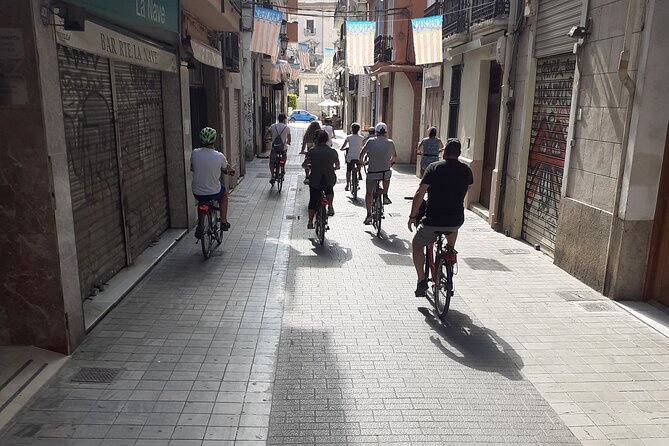 Daily Bike Rental Valencia - How your ride day actually starts at the shop