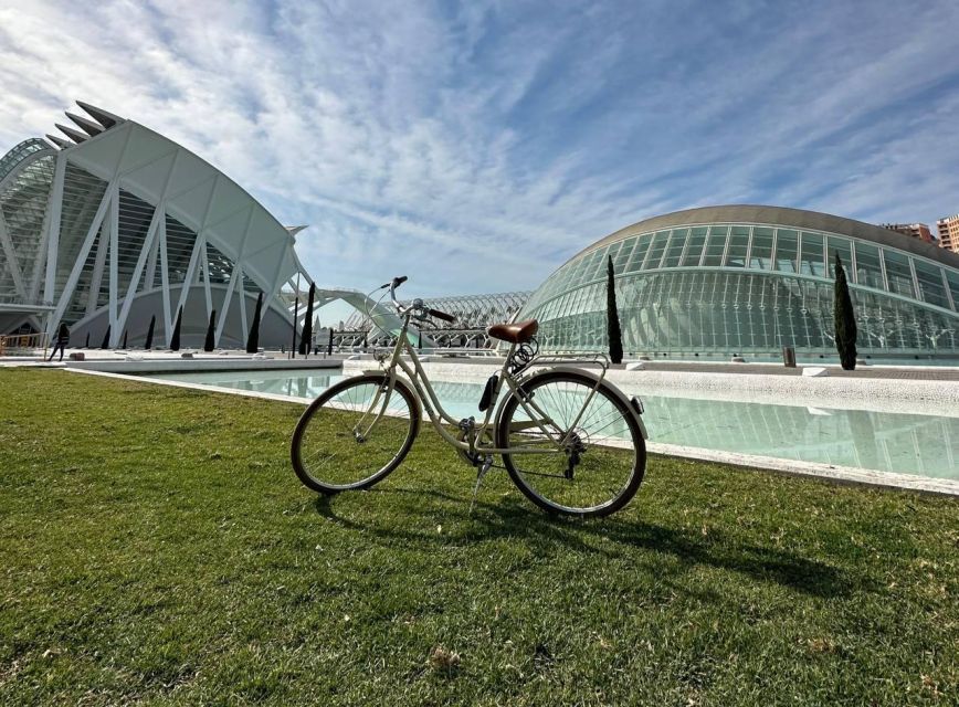 Discover & Taste Valencia on a Bike Tour (tapas + bike) - What You’ll Eat and Drink: 2 Tapas, 1 Drink, Horchata