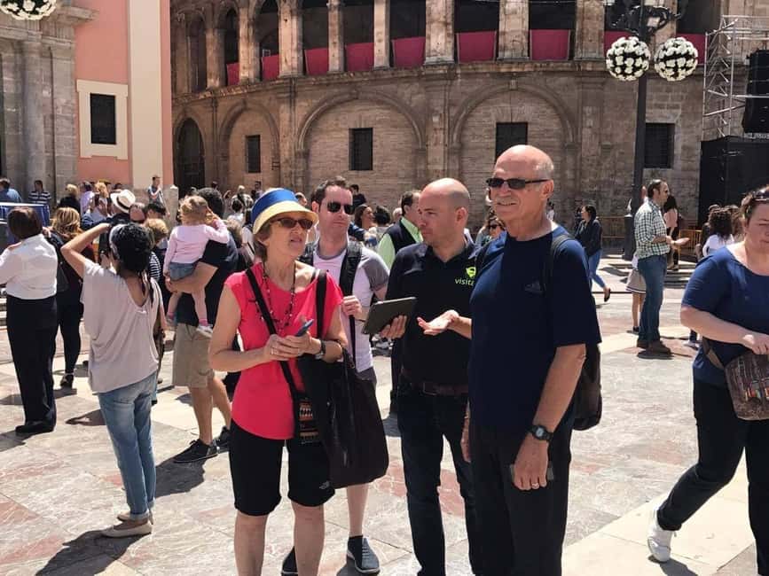 Discover Valencia: Guided Walking Tour - Central Market and the Silk Exchange zone: trade, crowd energy, and street-level history