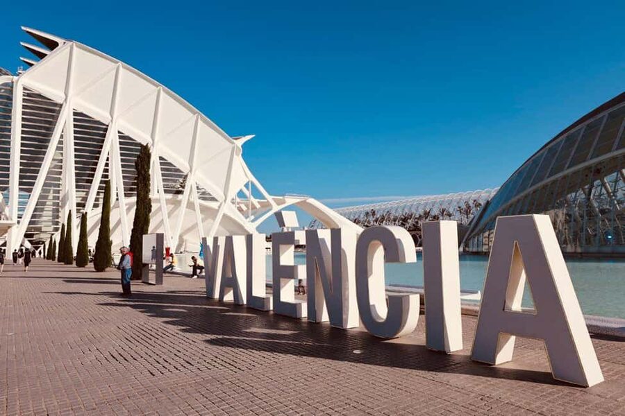 Dutch-Style Bike Tour in Valencia - The City of Arts and Sciences: modern Valencia, up close