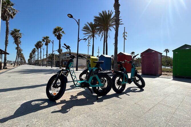 E-bike Tour: Beaches, & City of Arts and Sciences (From €30,00) - Playa de las Arenas and Malvarrosa: two lively boardwalk styles