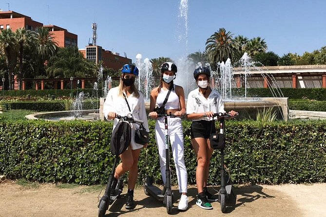 E-scooter City of Arts and Sciences Private Tour - Torres dels Serrans: the 5-minute gate stop that sets context