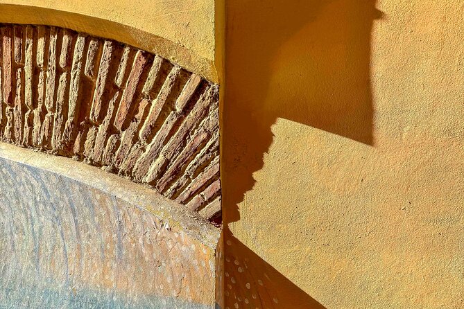 Excellent Private Photography Walking Tour & Workshop in Valencia - The Walking Route: Hidden Alleys, Street Corners, and Viewpoints