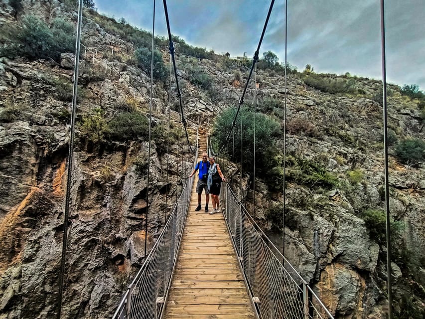 From Valencia: Chulilla, Turia Canyon, Hanging bridges... - Turia River picnic time: recharge without buying a meal