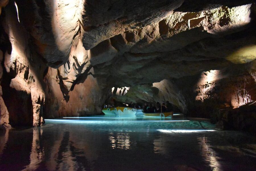 From Valencia: Cueva de Sant Josep Boat Tour with Guide - Small Group Feel: How It Plays Out in Real Life