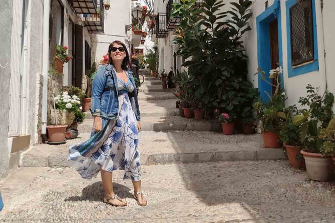 From Valencia: Day Tour in Peniscola, Game of Thrones - Free time in Peñíscola: photos, gardens, shopping, and beach-ready options