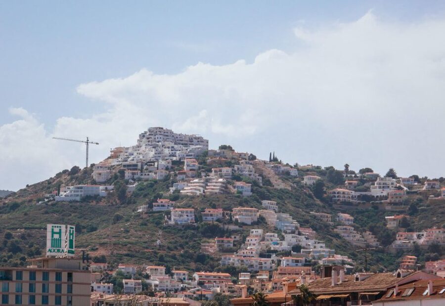 From Valencia: Day Trip to Peñiscola with Castle Visit - Why Peñíscola feels different from other Valencia day trips