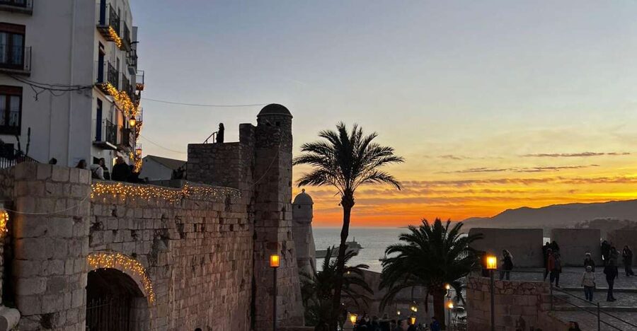 From Valencia: Day Trip to Peñiscola with Castle Visit - Sea’s Museum first: a calmer start before the old town climbs