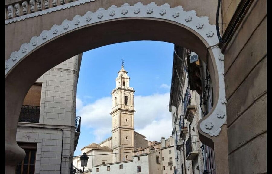 From Valencia: Discover the Medieval Splendour of Bocairent - Bocairent’s medieval quarter: cobblestones, bullring, and church