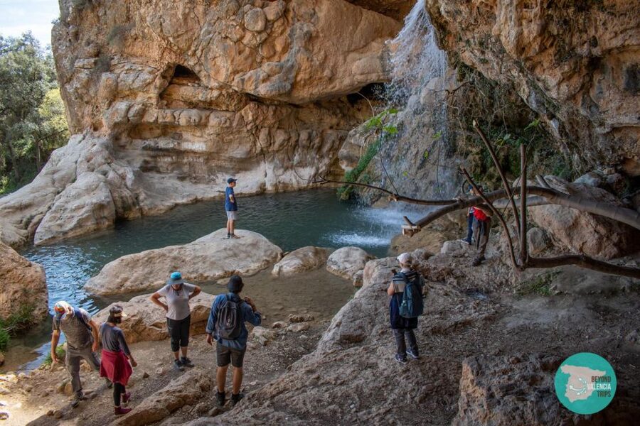 From Valencia: Hiking Tour to Two Stunning Waterfalls - Hike Options: 2 km Leisure Route or a 7 km Waterfall Walk