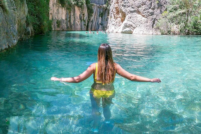 From Valencia: Montanejos Thermal Spring & Girlfriend Waterfall - Montanejos first stop: time to land, stretch, and reset