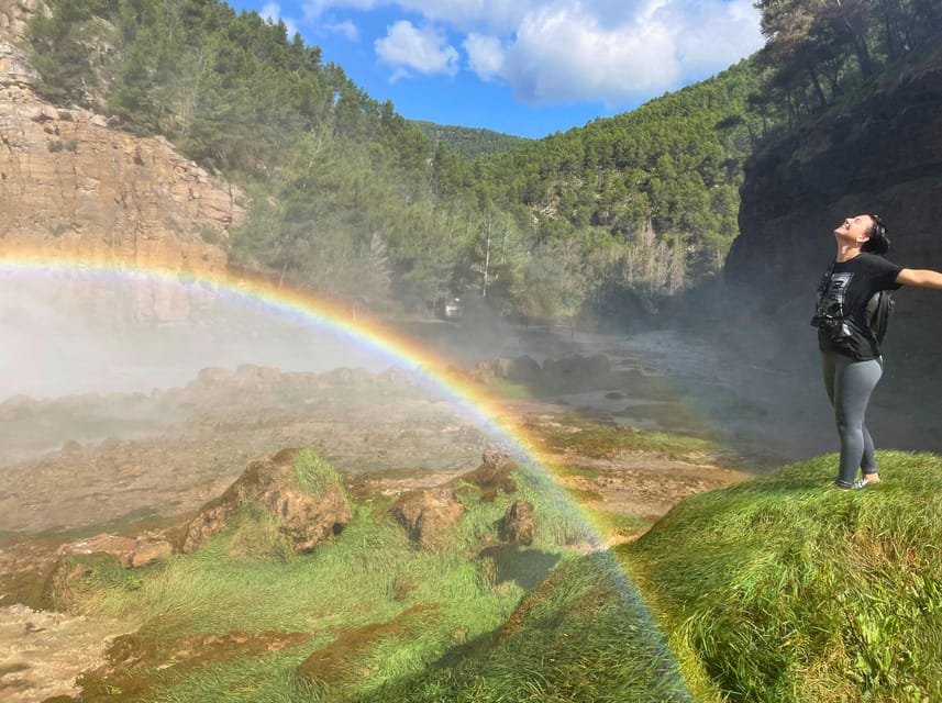 From Valencia: Montanejos Tour with Guided Hike - Fuentes de los Baños: Soak in Thermal Water at 25°C