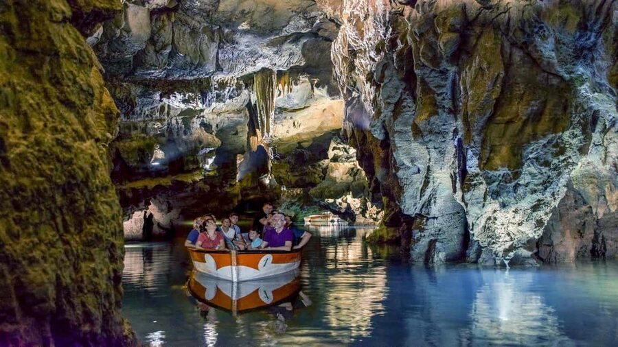 From Valencia: San José Caves Guided Tour with Transport - Coves de Sant Josep guided tour: what happens once you arrive