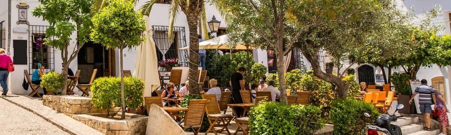 From Valencia: Trip to Guadalest, Altea, and entry to the Algar Waterfalls - Guadalest and Castillo de San José: Medieval Views and Museum Choices