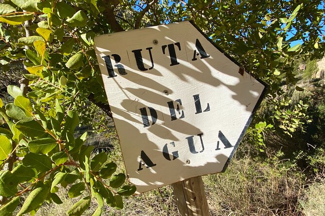 Full-day Hiking at Ruta the Aqua across Pena Cortada - Who This Hike Fits Best (and Who Might Want a Different Day)