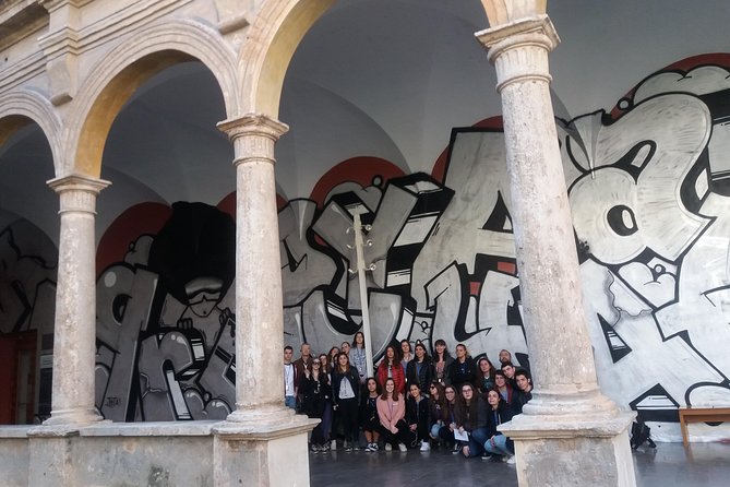 Grafiti tour and Carmen Quarter - Price and value: $216.74 per group (up to 15)