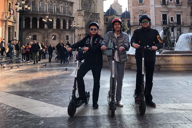 Grand City | Small Group Bike Tour through Top Highlights - Stop 1: Plaza de la Virgen gets you into Valencia’s old-town rhythm
