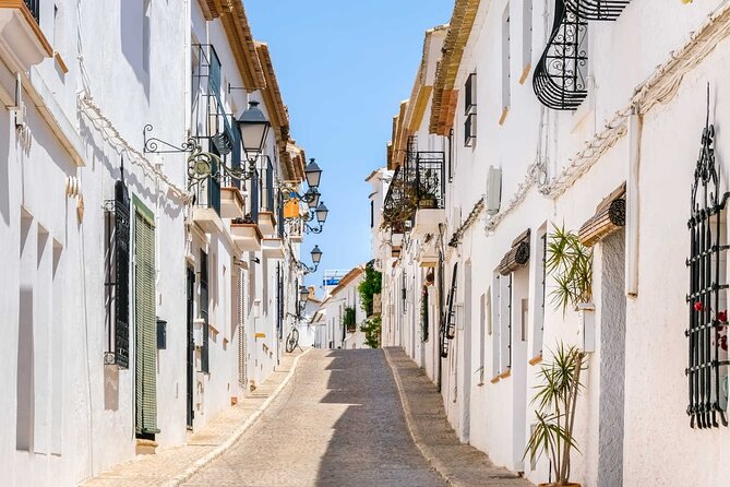 Guadalest, Altea and Algar Fountains entrance from Valencia - Who Should Book This Guadalest and Altea Day Trip