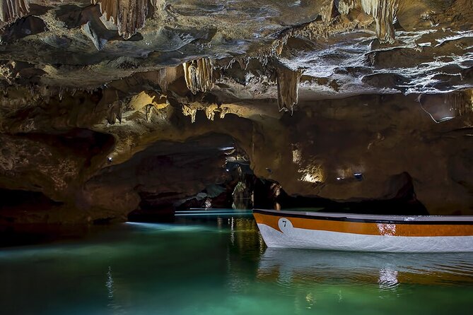 Half Day Tour to San Jose Caves from Valencia - The Boat Ride Inside the Underground River: Big Sights, Small Language Details