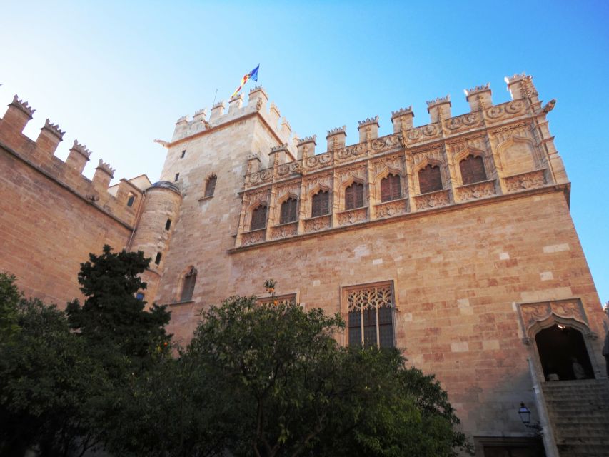 Highlights of Valencia: Private Half-Day Tour - Old Valencia on Foot: Narrow Alleys and Real-Time Storytelling