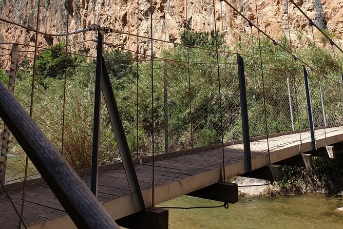 Hike Hanging Bridges and Canyon Túria - Chulilla - OFFICIAL GUIDE - The hike reality check: distance, time, and what moderate means