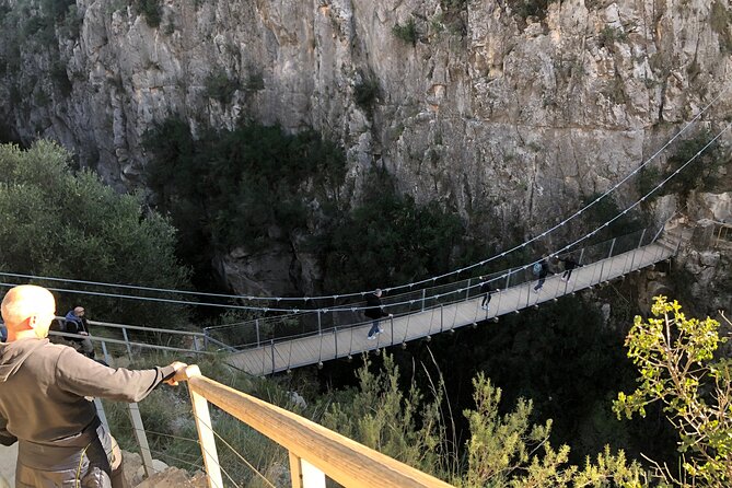 Hike Hanging Bridges and Canyon Túria - Chulilla - OFFICIAL GUIDE - Túria Canyon to Loriguilla Reservoir: varied trail, real outdoors time