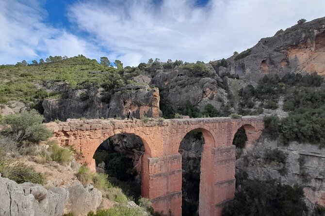Hike to the Roman aqueduct Peña Cortada - Why the Peña Cortada aqueduct hike feels different in La Serranía