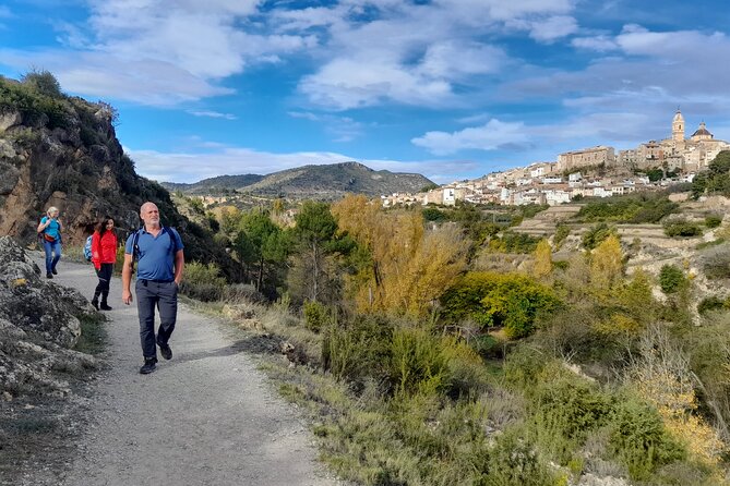 Hike to the Roman aqueduct Peña Cortada - Ruta del Agua: how the walking becomes a water-following experience