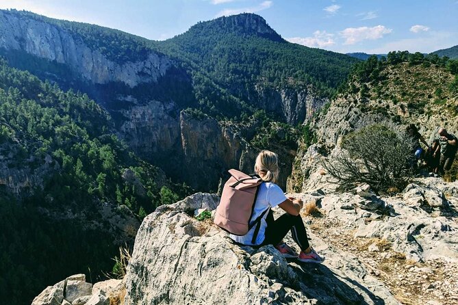 Hiking in Montanejos and swim in Thermal Springs - OFFICIAL GUIDE - The Maimona ravine ascent: the climb with the payoff views
