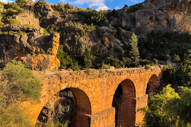 Hiking Tour of the Roman Aqueduct of Peña Cortada and Ruta de Agua - Calles First: Coffee, the Church, and the Frog Fountain