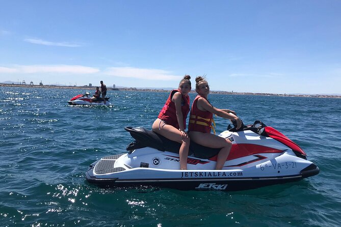 Jetski in Valencia for 30 minutes for 1 or 2 people - From Marina Meeting to First Thrill: How the Experience Starts