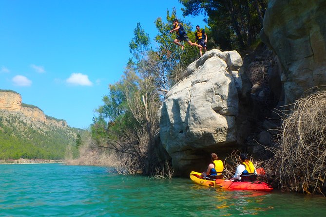 Kayak Routes In A Lake - Montanejos Hot Springs: The Perfect After-Paddle Plan