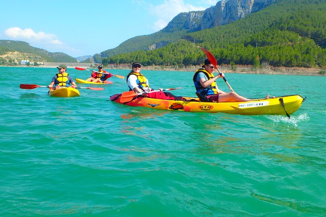 Kayak Routes In A Lake - Getting There and Meeting at Los Calpes