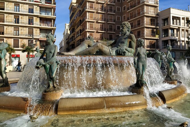 Medieval Valencia Small-Group Walking Tour with Local Guide - The guide factor: why David’s explanations are the real engine