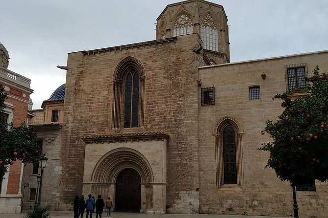 Medieval Valencia Small-Group Walking Tour with Local Guide - Weather and comfort: the one thing that can change your plan