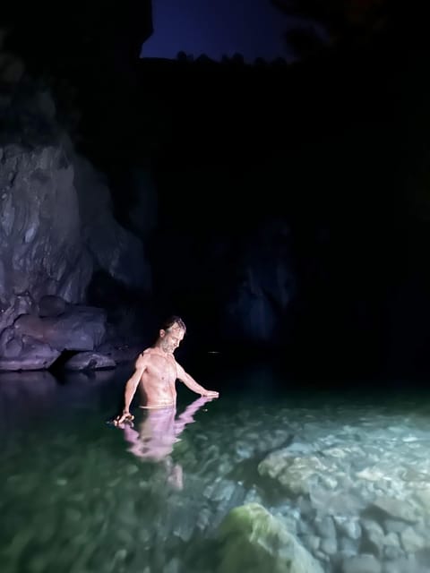 Montanejos: Magical Night Swim Under the Stars - Meeting in Valencia and getting to the thermal river (without stress)