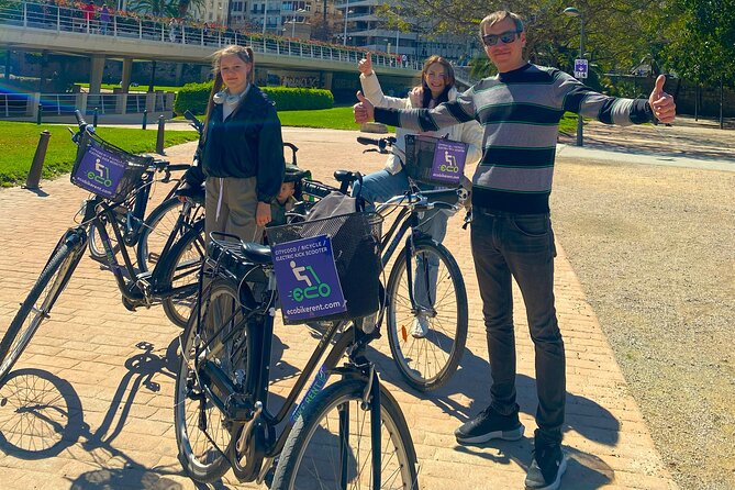 Private E-Bike City Tour of Valencia's History, Gardens - Valencia Cathedral and El Miguelete: styles in layers, views at the top