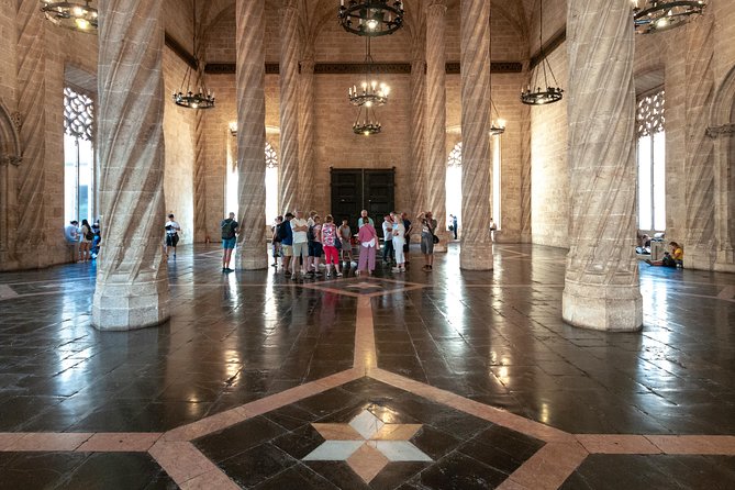 Private tour of the old city of Valencia - Private tour value: when a group tour feels too generic