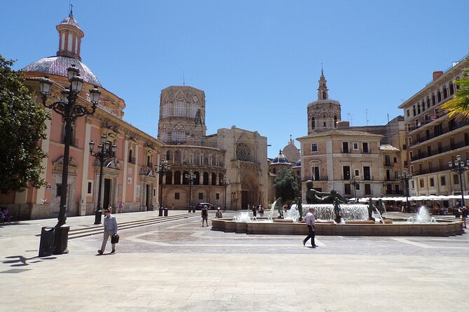 Private Tour of Valencia with Official Guide - Palau de la Generalitat and Calle Caballeros: power and architecture in plain sight
