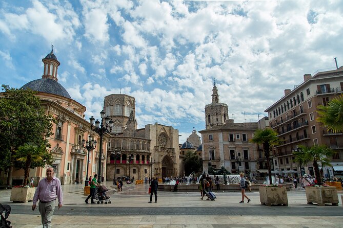 PRIVATE Walking Tour Historical Center with Local Expert - Key things to know before you go