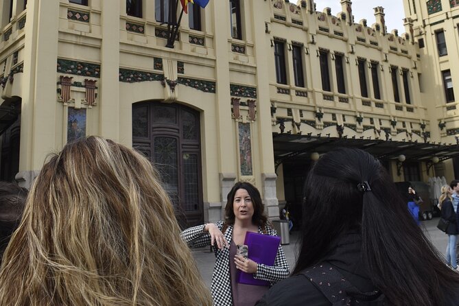 Private Walking Tour of Games and History in the Center of Valencia - Stop-by-stop route: bullring past to the Serranos views
